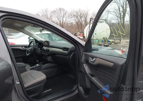 2021 Ford Escape Se z USA, uszkodzony, nr VIN 1FMCU0G65MUA50754